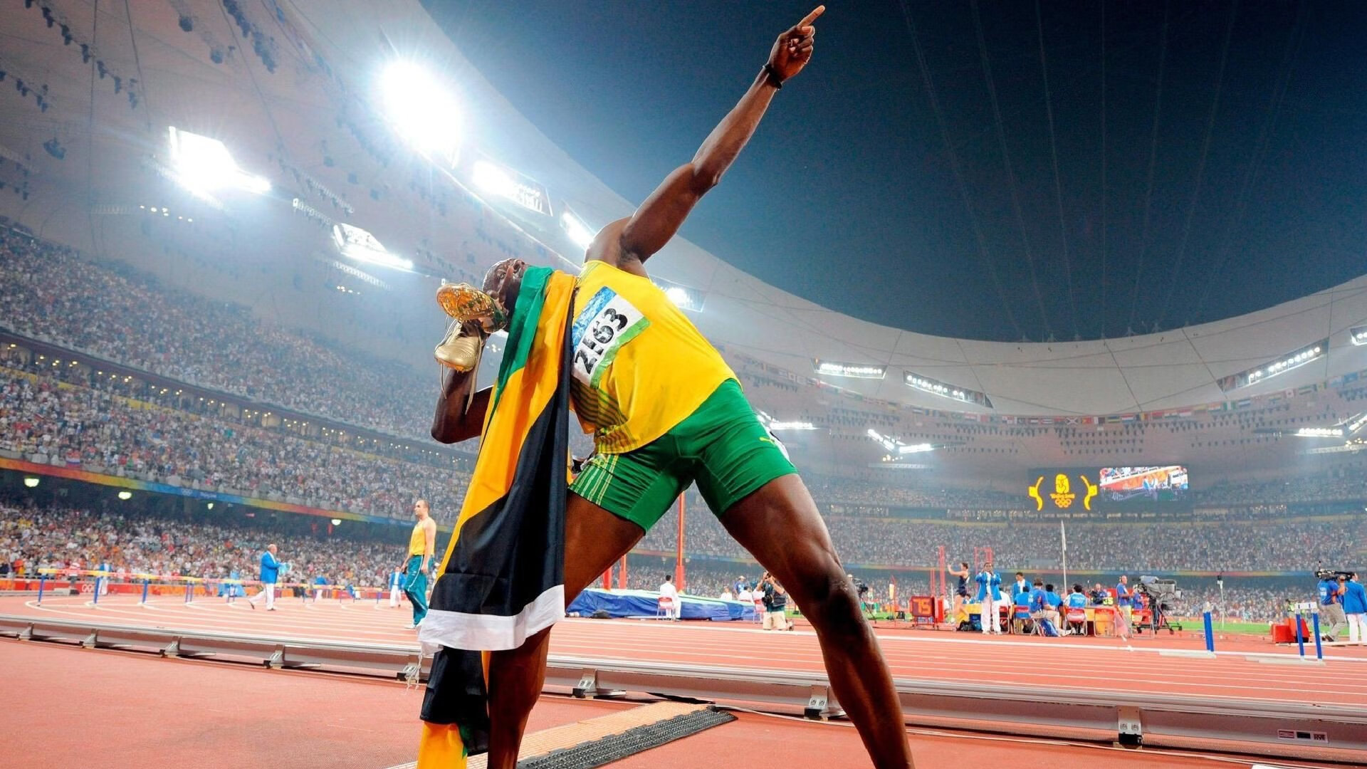 开云体育app网页版安全-英国女泳队自由泳划频节奏精准，英国男子自由泳选手  第2张